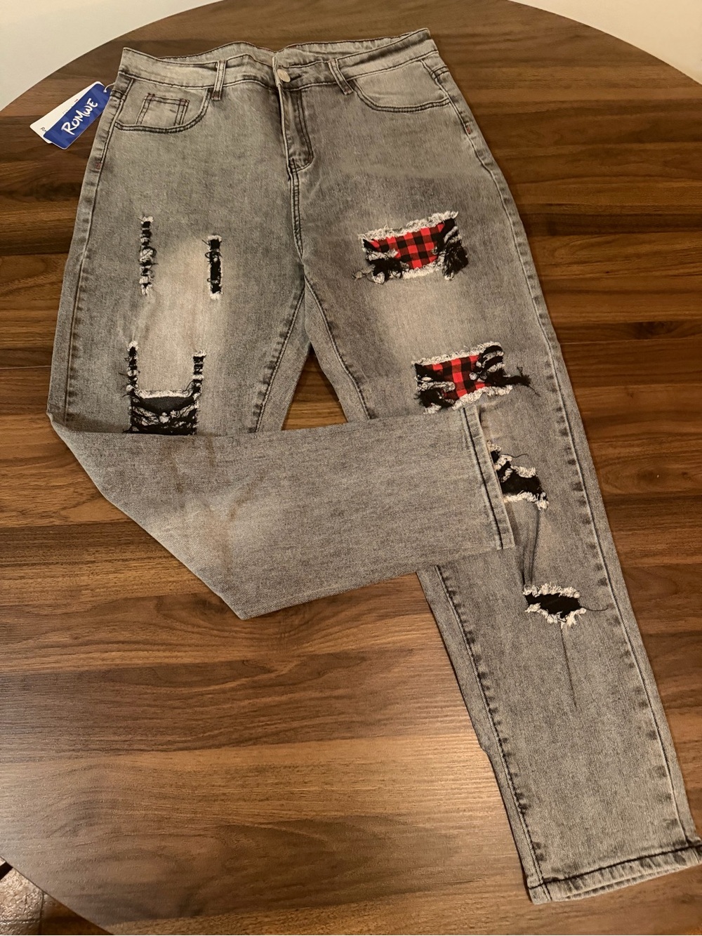 ROMWE Distressed Jeans - NWT!